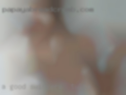 A good looking woman couple swingers in Tulsa man.